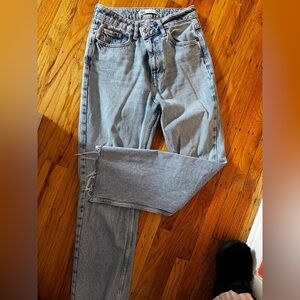 Zara Boyfriend Jeans in Light Blue